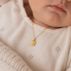 Médaille Vierge à l'enfant en affection (plaqué or)