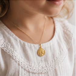Médaille Vierge Gracieuse (plaqué or)