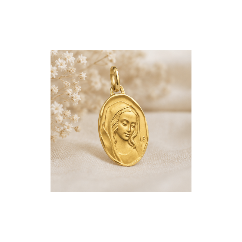 Médaille Vierge douce (plaqué or)