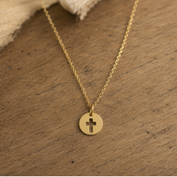 Médaillon croix ajourée (plaqué or)