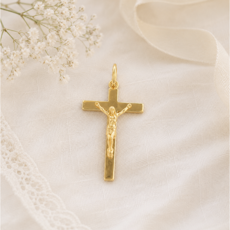Pendentif Christ en croix (plaqué or)