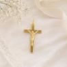 Pendentif Christ en croix (plaqué or)